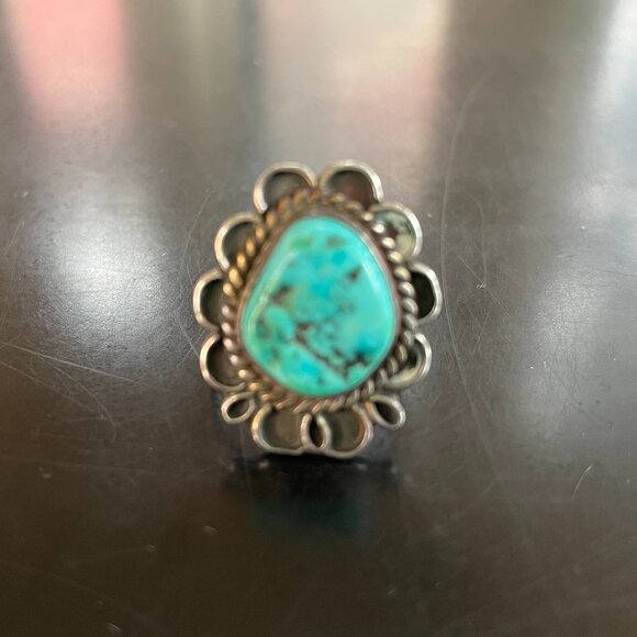 Big Silver Turquoise Navajo ring Sz 7